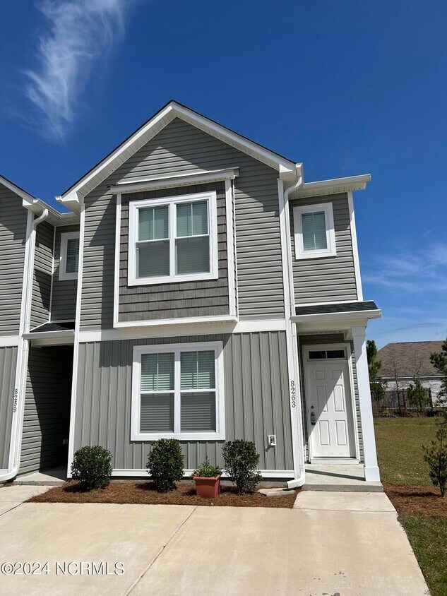 8263 Paramount Point, Winnabow, NC 28479 Townhome Rentals in Winnabow