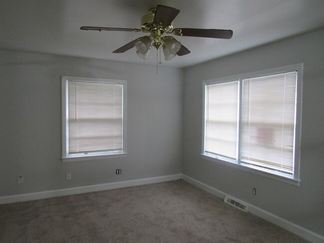 Building Photo - Harrill Duplex 2