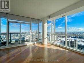 Building Photo - 70 Forest Manor Rd