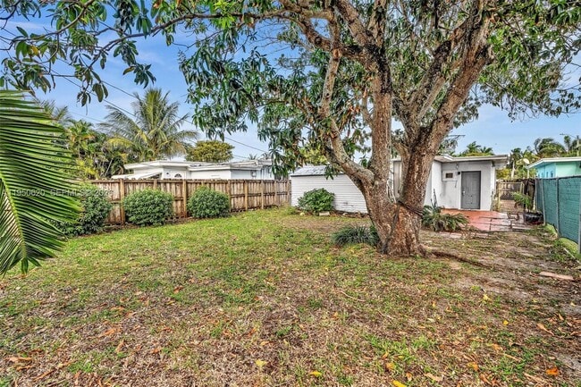 Foto del edificio - 930 N 16th Ave