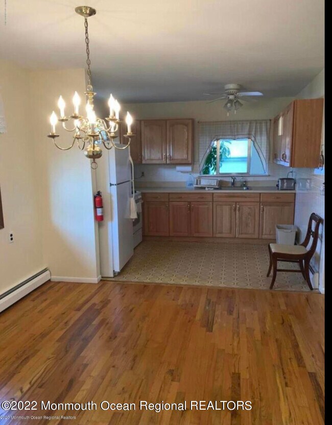 Foto del edificio - 2027 Yorktowne Blvd