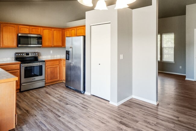 Foto del edificio - Beautiful Single Family Home Located on Th...