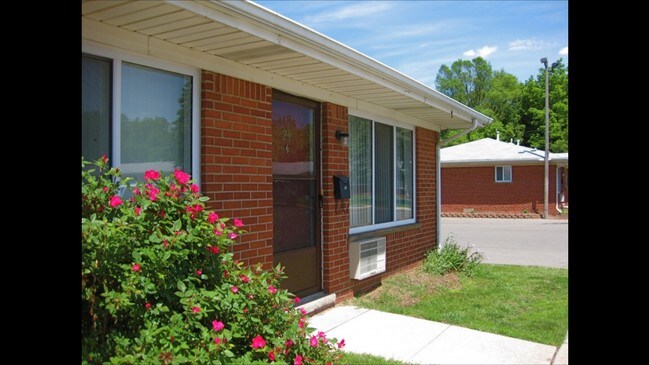 Building Photo - 800 Campbell Ave