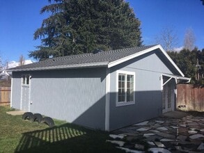 Building Photo - 5001 McBride St