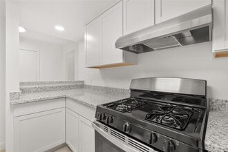 Building Photo - 3371 Continental Dr