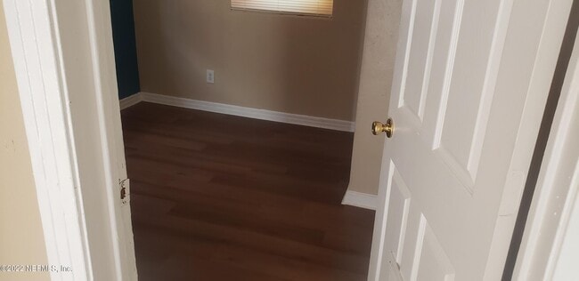 Building Photo - 1923 Fairfax St