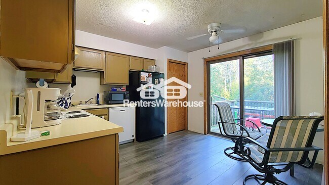 Foto del edificio - 708 8th St N