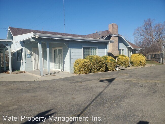 Foto del edificio - 4 br, 3 bath House - 12649 W. Lombardy Ave