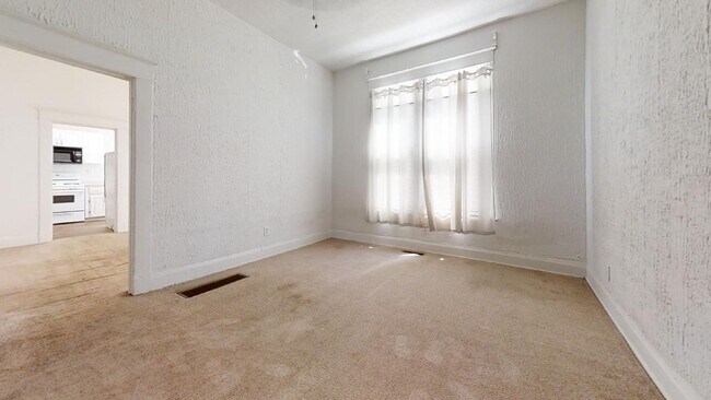 Foto del edificio - 619 3rd St
