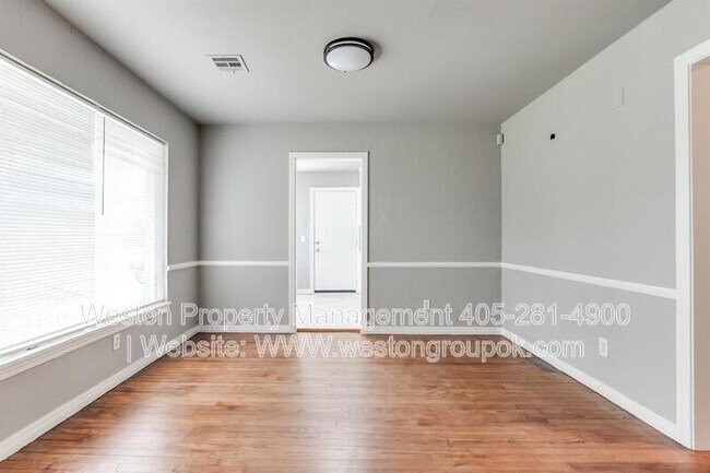 Photo - 1304 NE 43rd St House