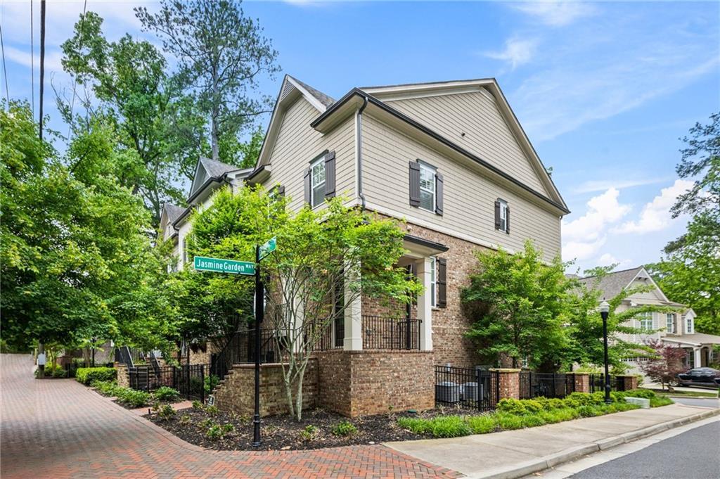 Foto principal - 148 Canton St