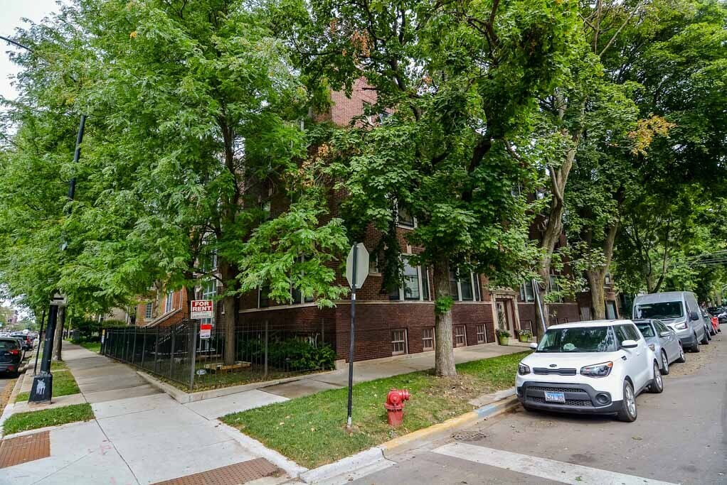 Foto principal - 1940 W Berenice Ave
