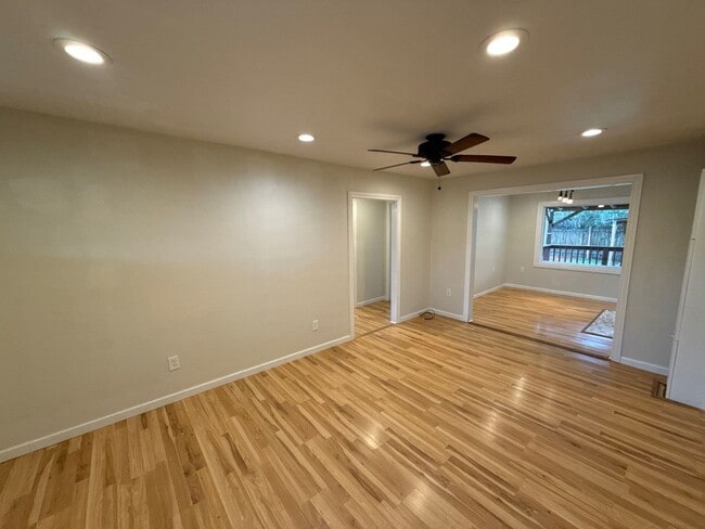 Foto del edificio - 1070 SW 16th Ave