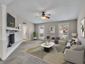 Building Photo - 17323 Glenpatti Dr