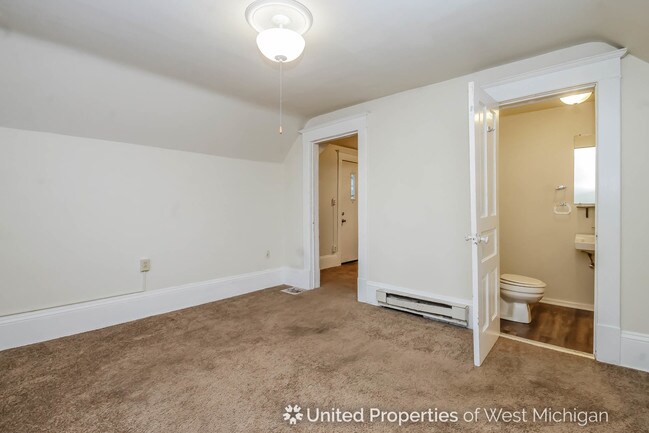 Foto del edificio - 1557 North Ave NE