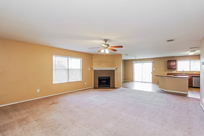 Building Photo - 10001 Chrysalis Dr
