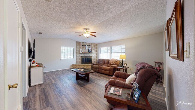 Building Photo - 4415 Fairgate Dr