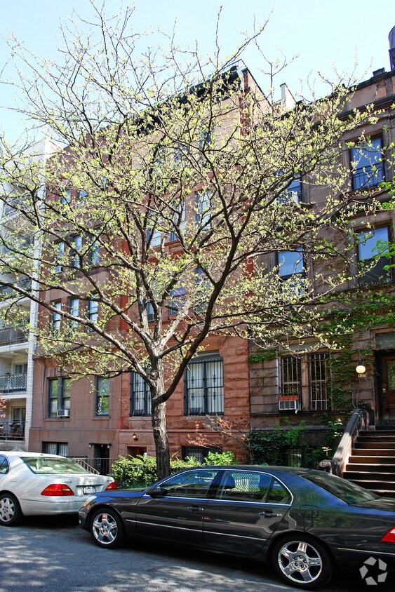 Building Photo - 127 W 85th St