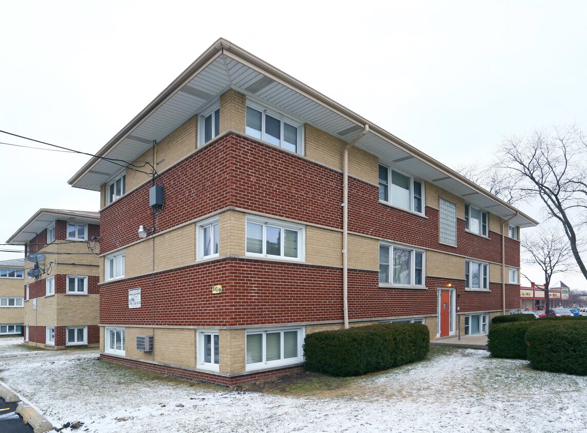 Building Photo - 504 N Lincoln