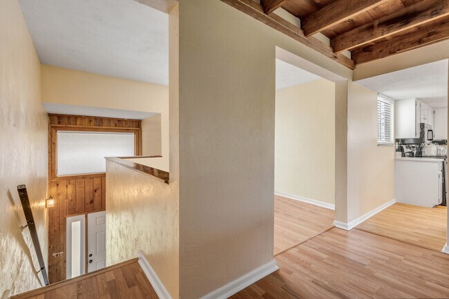 Building Photo - 132 Golden Eye Dr