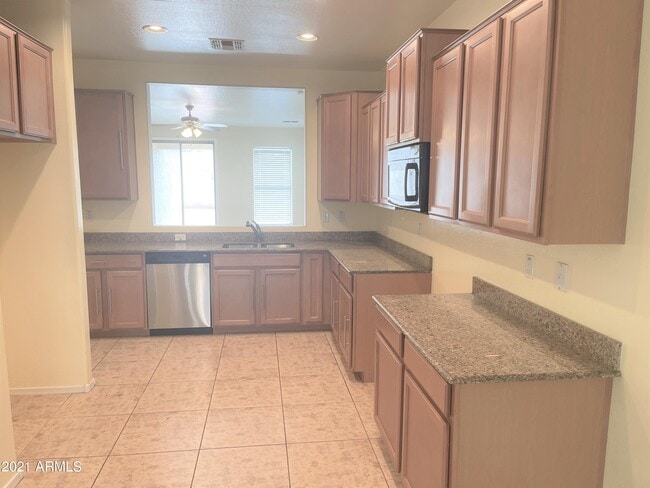 Building Photo - 10017 W Raymond St