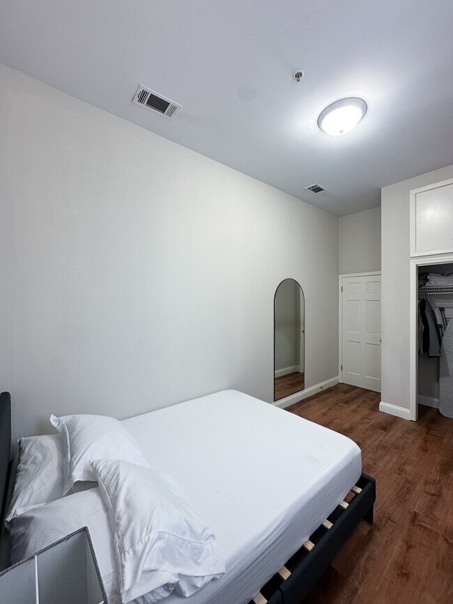 Foto del edificio - 207 N 11th St