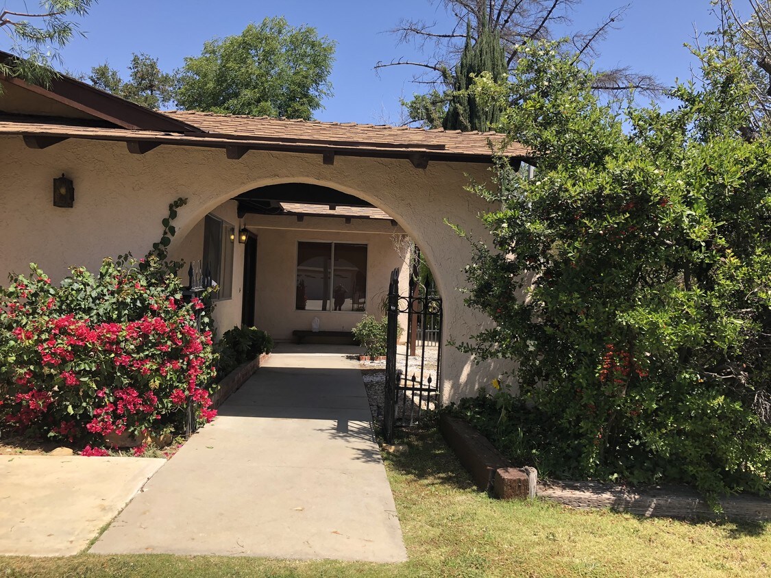 29157 Hillrise Dr, Agoura Hills, CA 91301 House Rental in Agoura