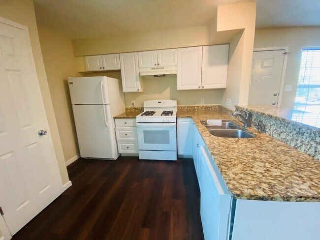 Building Photo - 4903 Merritt Dr