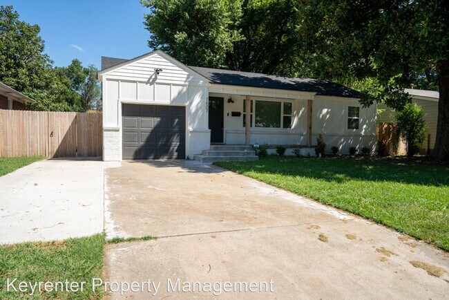 Building Photo - 2 br, 1 bath House - 1607 E 53rd St