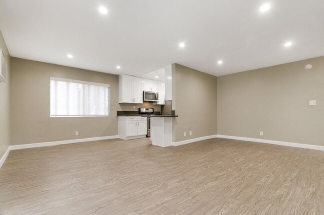 Interior Photo - Sepulveda West Apartments