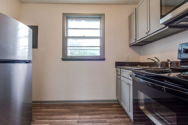 Photo - 1733 17th Avenue North Unit Apartment
