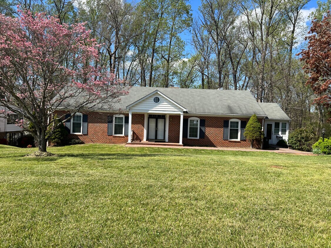 Front of the property - 6025 Rhonda Rd