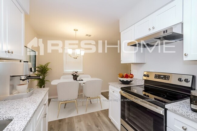 Foto del edificio - 12308 Spring Branch Dr