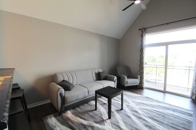 Foto del edificio - 1342L Hunters Road