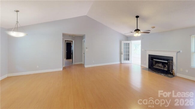 Foto del edificio - 13906 Glendevon Ct