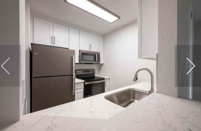 Building Photo - Great home available now