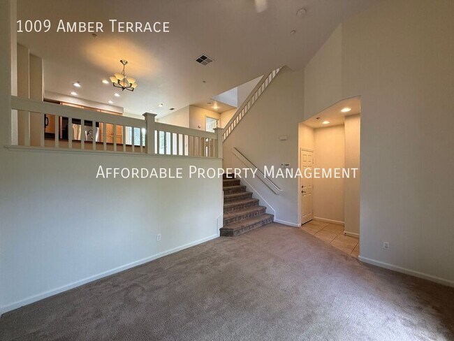 Foto del edificio - 1009 Amber Terrace