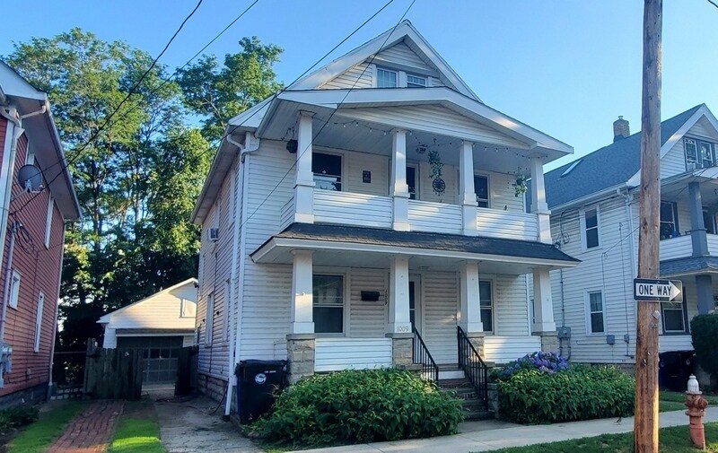 Foto principal - 1009 Auburn Ave