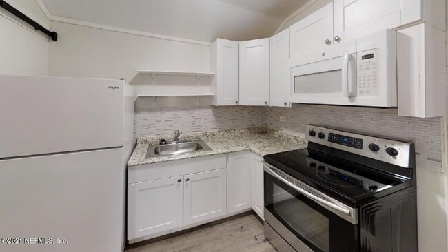 Foto del edificio - 1450 Parental Home Rd
