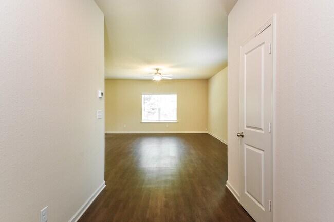 Foto del edificio - 150 Innis Brk Cir