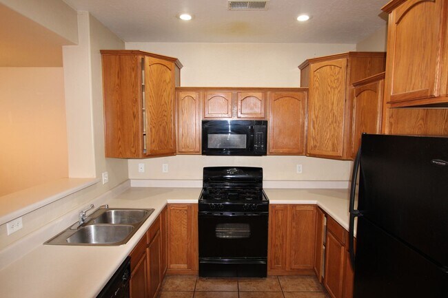 Foto del edificio - 4BR Home in Rio Homes | Split Floor Plan + Near NAU & CCC