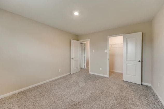 Building Photo - 1819 Dahlia Way