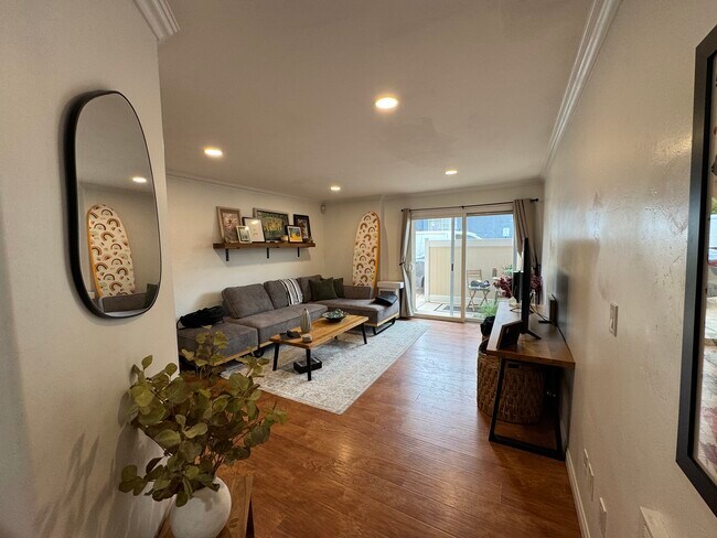 Foto del edificio - 3993 Jewell St