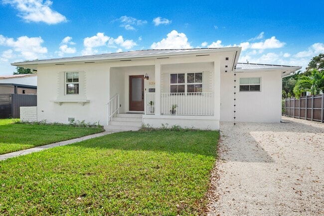 Photo - 6356 SW 14th St (West Miami, FL) House