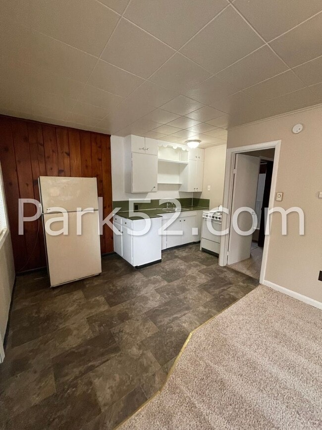 Foto del edificio - 766 96th St S