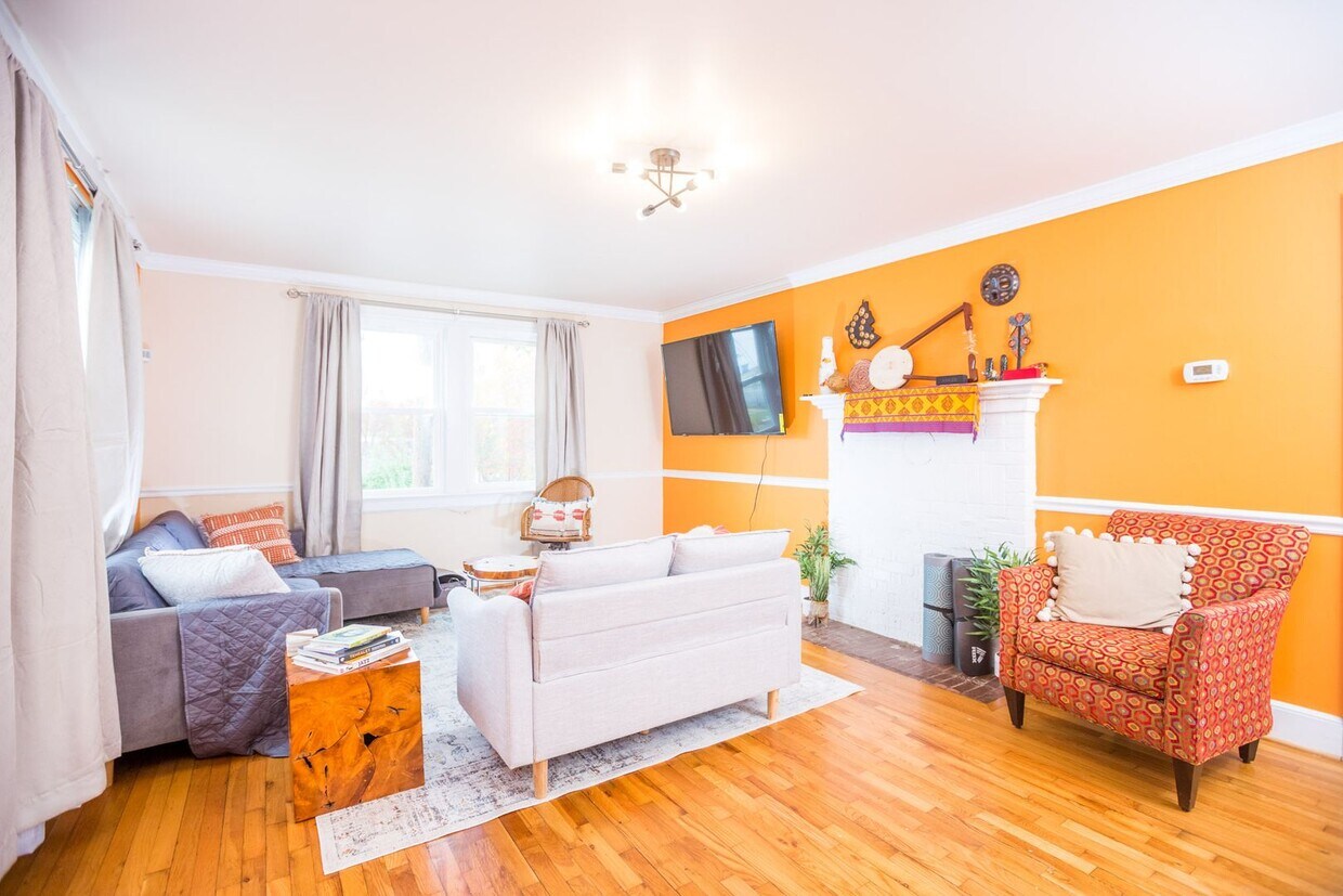 Foto principal - Excellent 3BD, 2BA Home in Downtown Durham