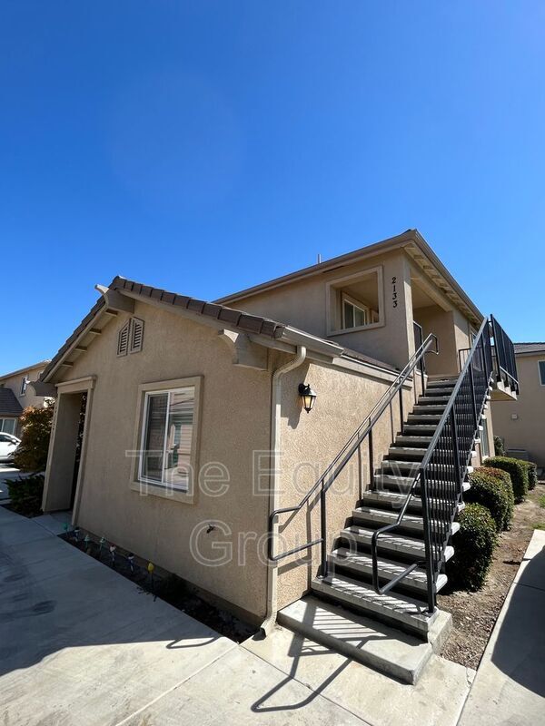 Foto principal - 2133 W Lark Ave
