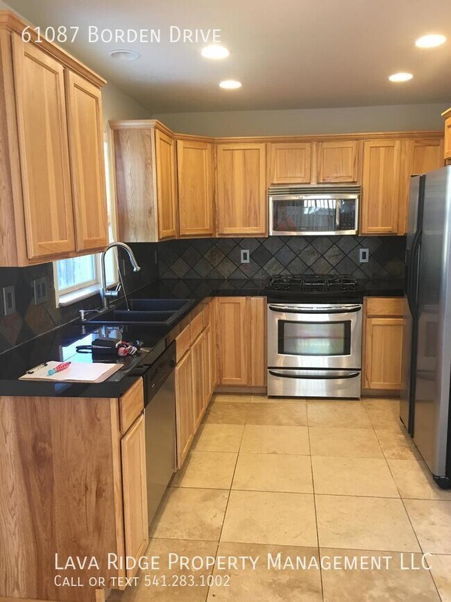 61087 Borden Dr, Bend, OR 97702 House Rental in Bend, OR