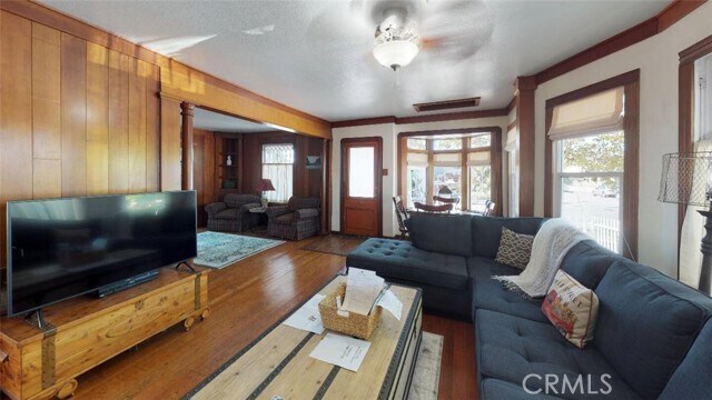 Foto del edificio - 1904 Broad St