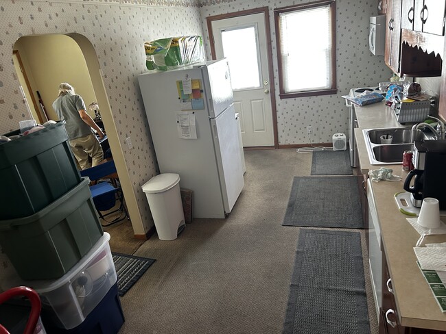 Kitchen - 1702 Graylock St